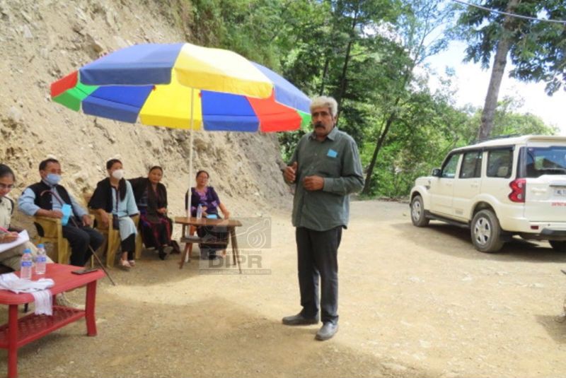 Dharamveer Kamboj speaking at the ‘Empowered farmer-Empowered society’ training at Jungyam Fisheries near AYUSH hospital, Noklak on September 20. (DIPR Photo)